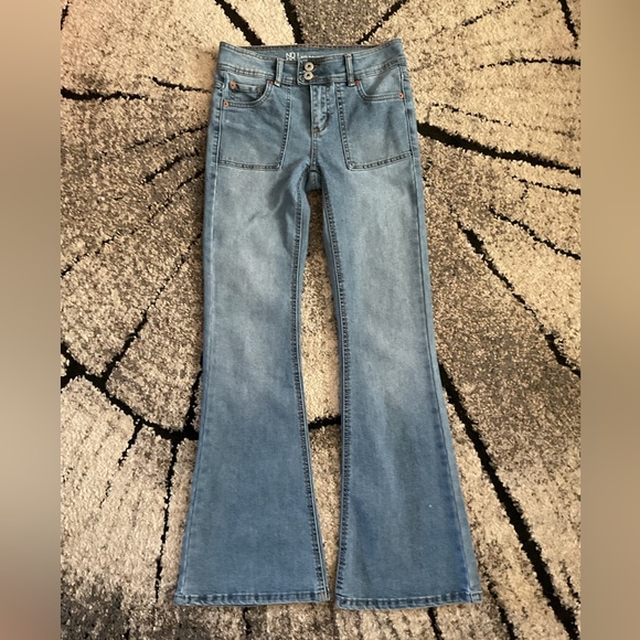 Junior’s Light Washed Wide Flare Jeans - Picture 1 of 4